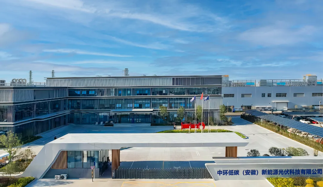 1744013370577025.jpg 03.jpg