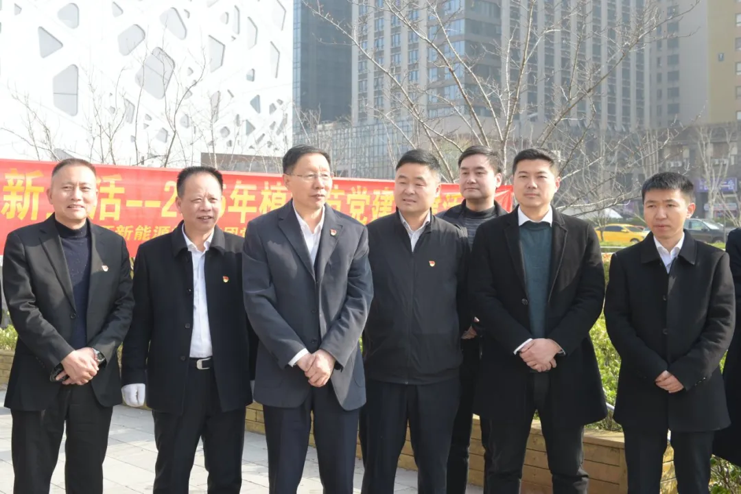 1744013555374569.jpg 01.jpg