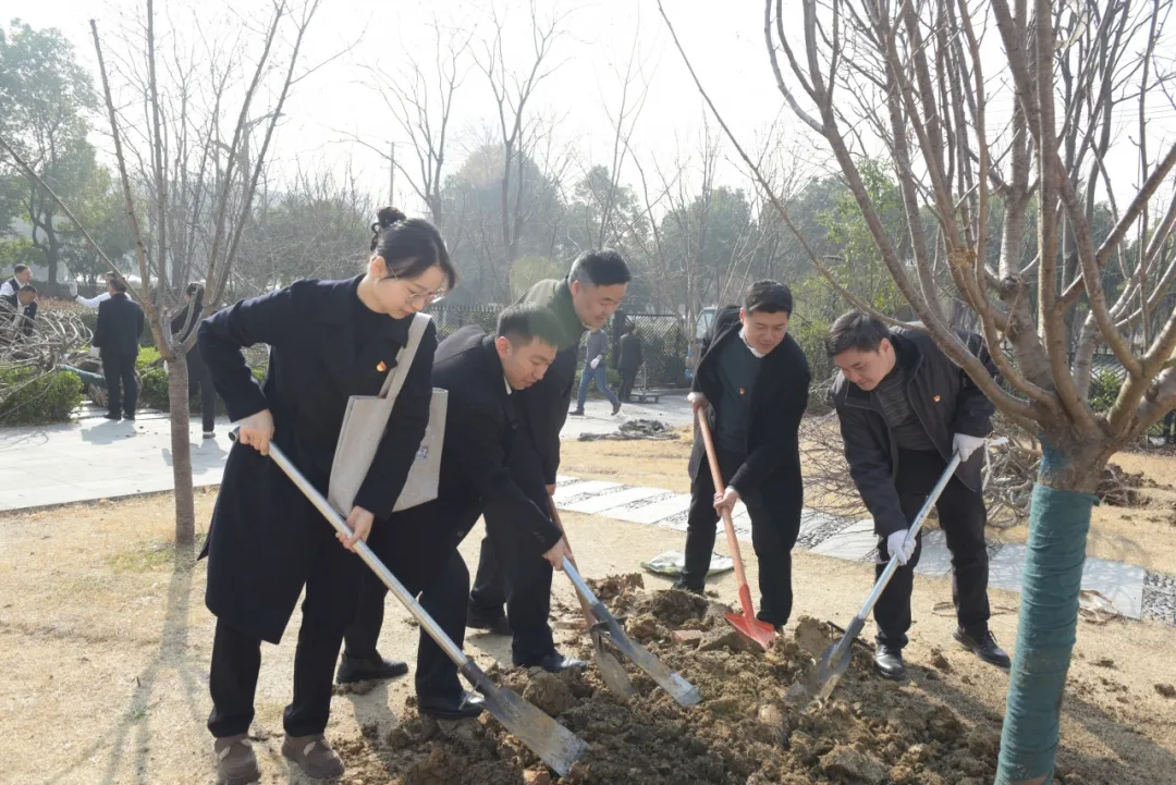 1744013567934686.jpg 03.jpg