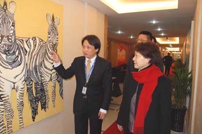 中环地产迁新址谋发展　经开区领导莅临中环地产检查指导